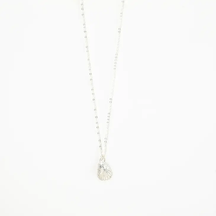Asri Keyhole Necklace - One Color / One Size - Jewelry & Accessories - Necklaces & Pendants - Pendant Necklaces