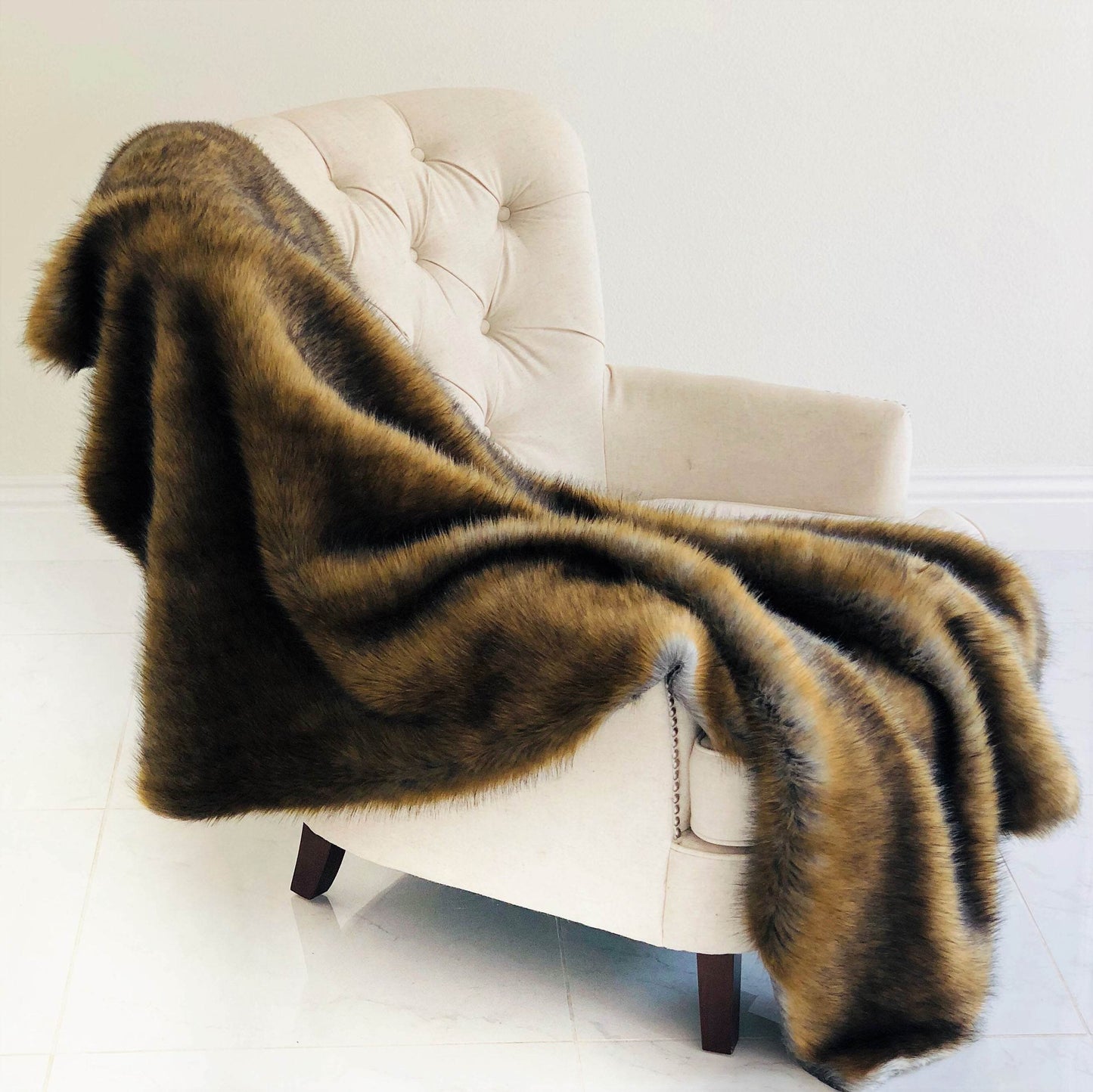 Brown and Grey Wild Grizzly Bear Faux Fur Luxury Throw - Home & Garden - Home Textile - Bedding