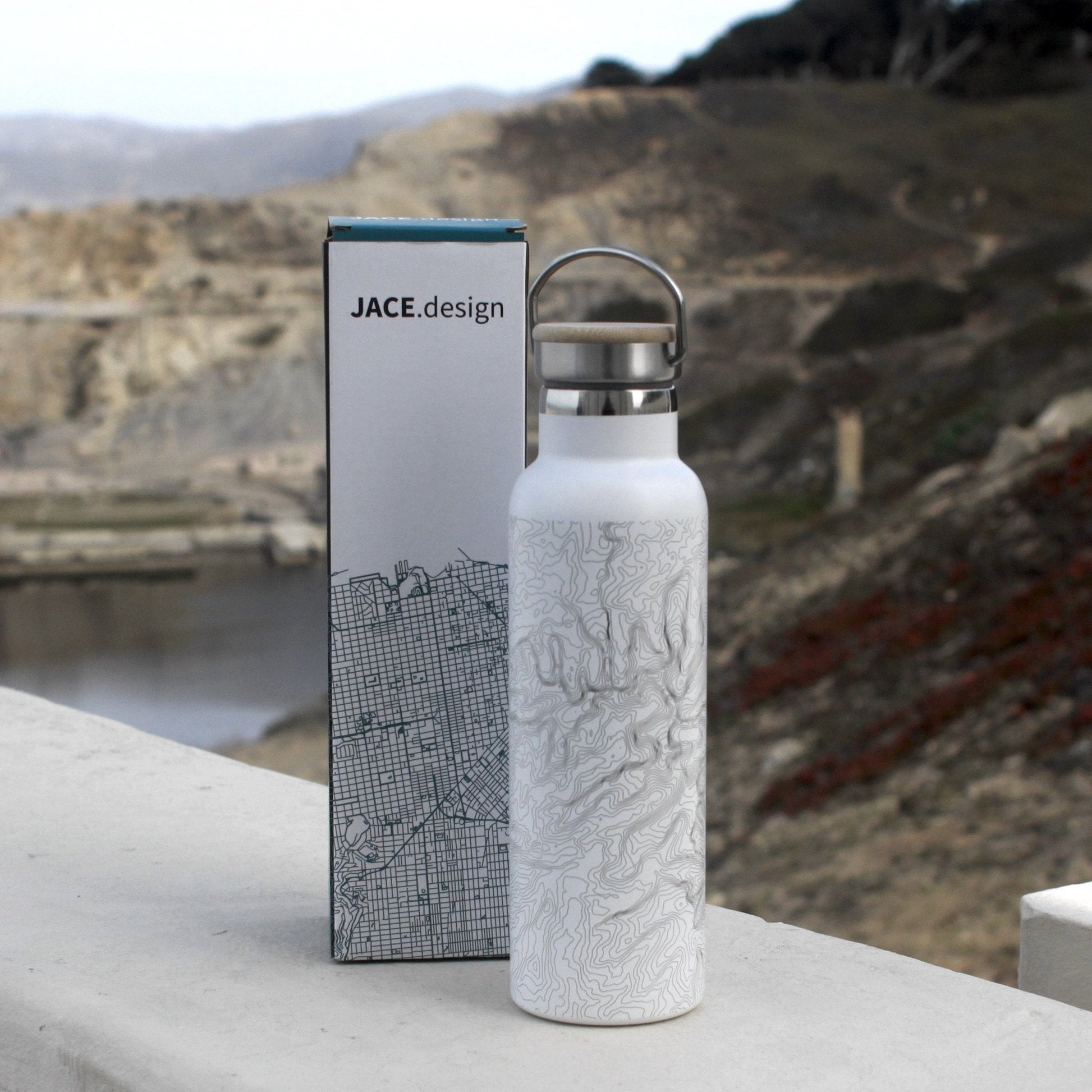 Danville - California Engraved Map Bottle with Bamboo Top in Matte - Drinkware