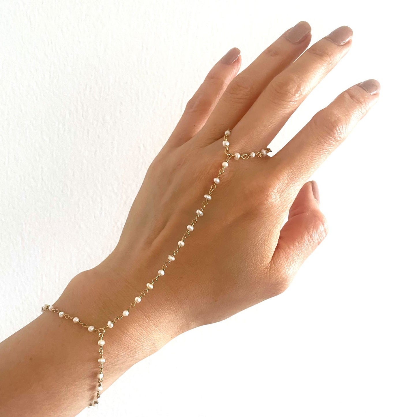 Freshwater Pearl Hand Chain Bracelet - One Color / One Size - Jewelry & Accessories - Bracelets & Bangles - Chain &