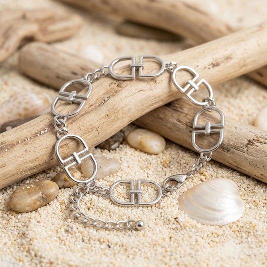 Luxe Silver Linked Letter D Heritage Anklet