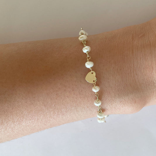 Pearl and Heart Charm Bracelet - One Color / One Size - Jewelry & Accessories - Bracelets & Bangles - Charm Bracelets
