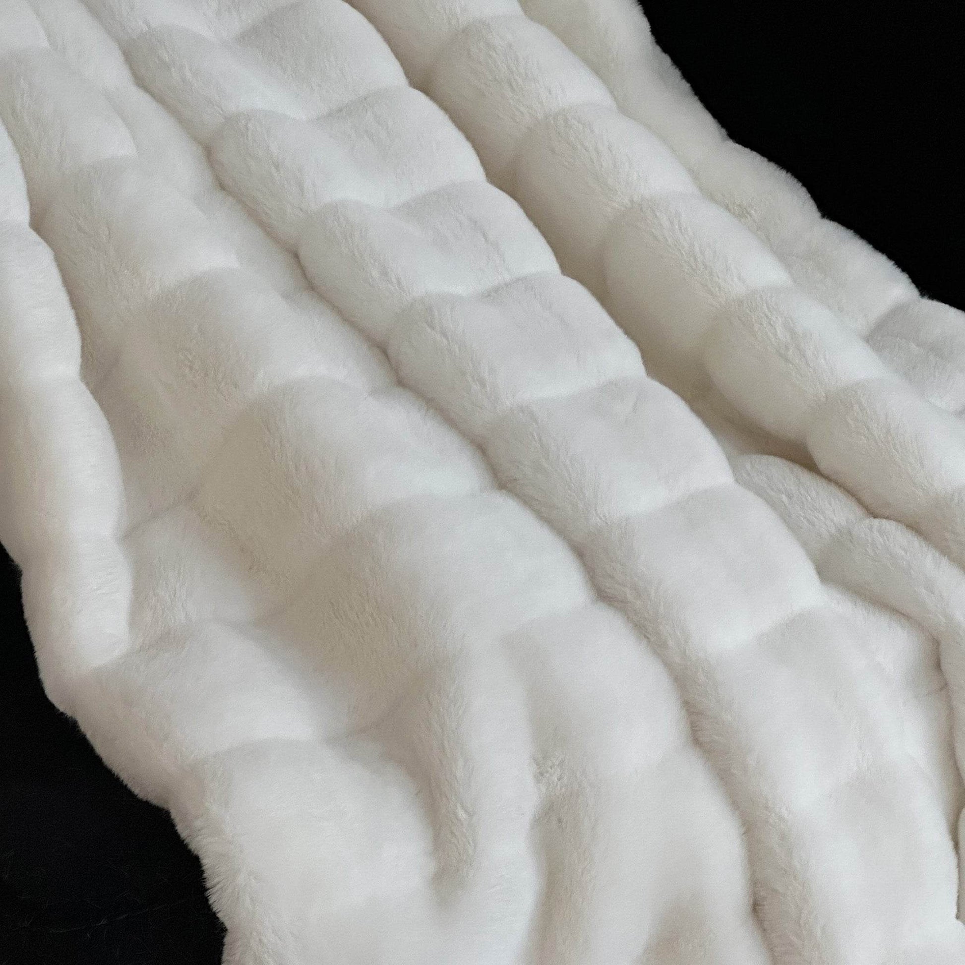 Plutus Off White Soft Snow Faux Fur Luxury Throw Blanket - Home & Garden - Home Textile - Bedding
