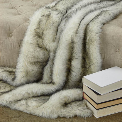 Polar Bear Faux Fur Luxury Throw Blanket - Home & Garden - Home Textile - Bedding