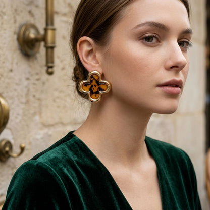Stud Quatrefoil Brown Tortoiseshell Gold Earrings